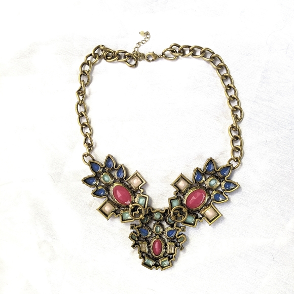 Avon Romantic Hideaway Necklace Earring Set - Picture 3 of 5